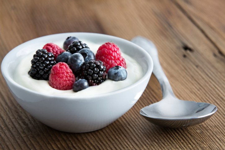 yogurt with berries