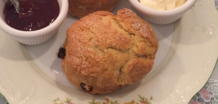 Cinnamon Raisin Scones