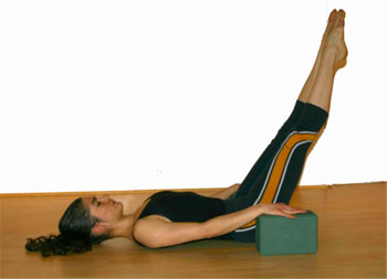 Intermediate Rollover – Pilates Exercise Guide with Photos