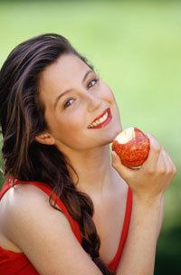 How does apple help in weight loss?