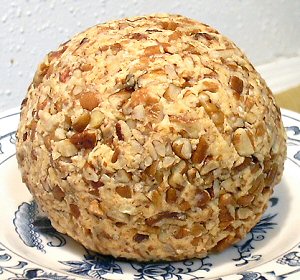 GARLIC CHEESE BALL