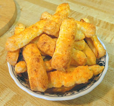 LOW CARB CHEESE SNACKS