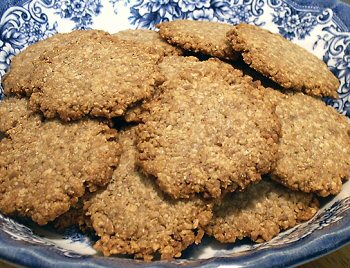 SUNFLOWER PARMESAN CRACKERS