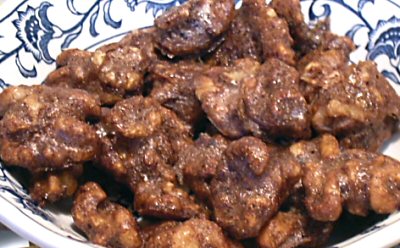 COCOA COATED WALNUTS