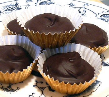 TRUFFLE CUPS