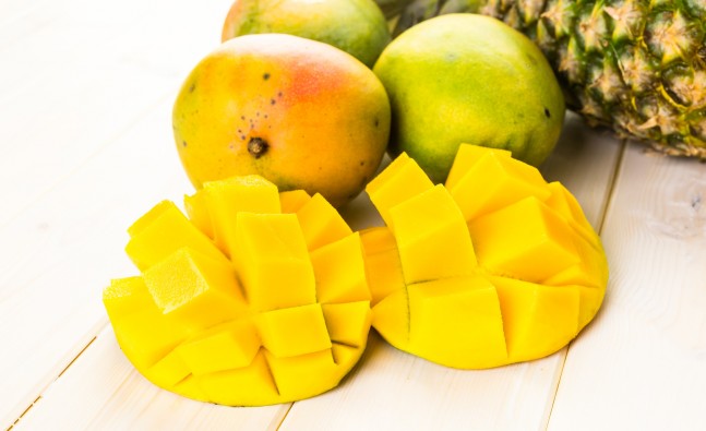 Should I choose tropical fruit for weight loss?