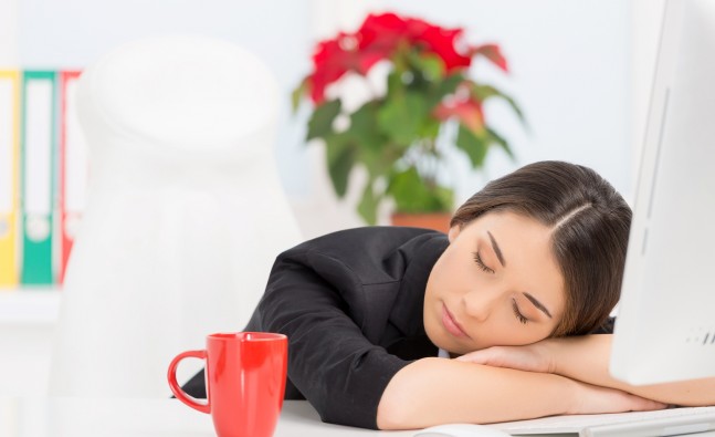 20-Minute power naps can help prevent weight gain