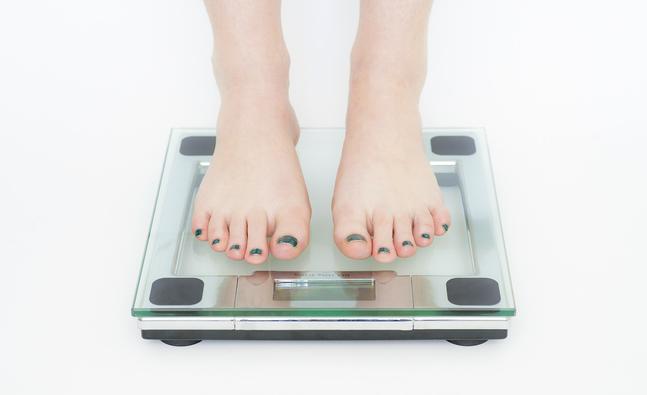 Why you should weigh yourself on Wednesdays