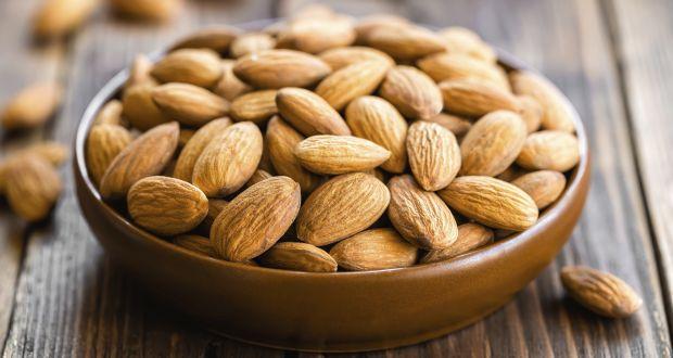 Weight Loss Tip #26 – Eat almonds to lose weight