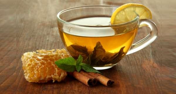 How honey, cinnamon and lemon in warm water can help you lose weight