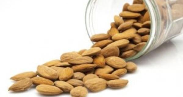 Almonds can help you lose weight!