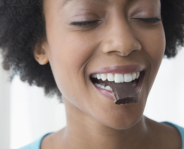 Lose 10% More Weight By Eating A Chocolate Bar Every Day